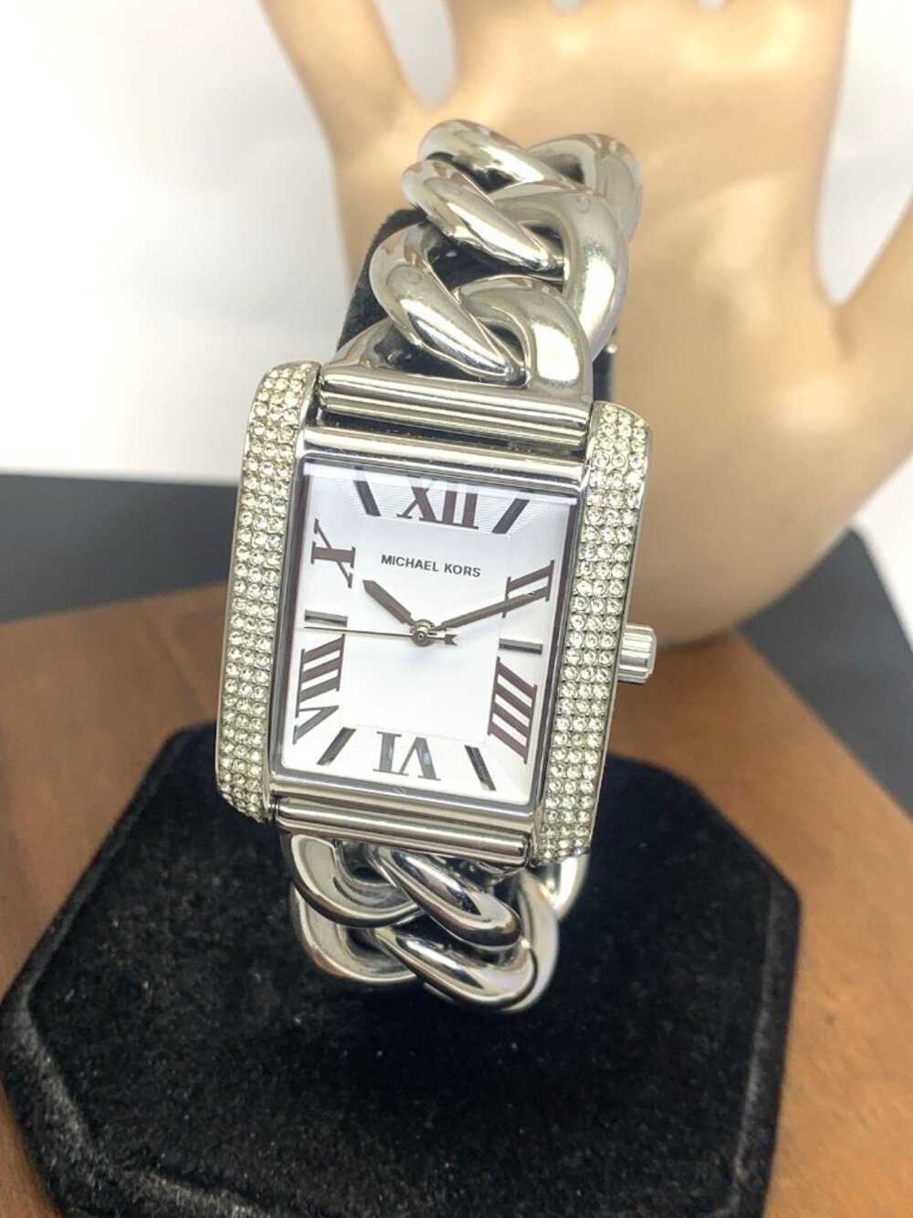 Michael Kors Women's Watch MK7438 Emery Quartz Silver Stainless Steel 32mm